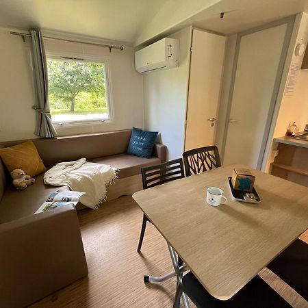 Camping De Châlons-en-Champagne Екстериор снимка