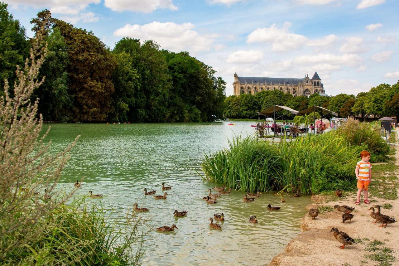 Camping De Châlons-en-Champagne Екстериор снимка